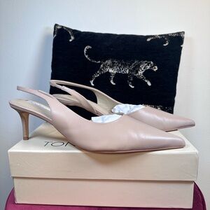 Like new Tony Bianco Darcy Pump in Bisque slingback kitten heel pointed toe tan